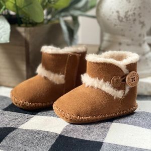 UGG Infant Girl Boots